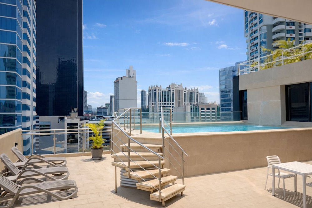 Hotel Mio Panama 54/60