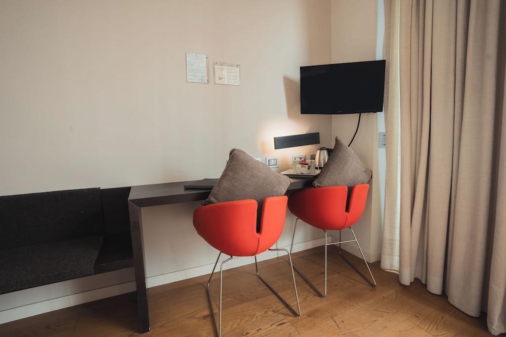 Mod 05 Bike Hotel 53/61