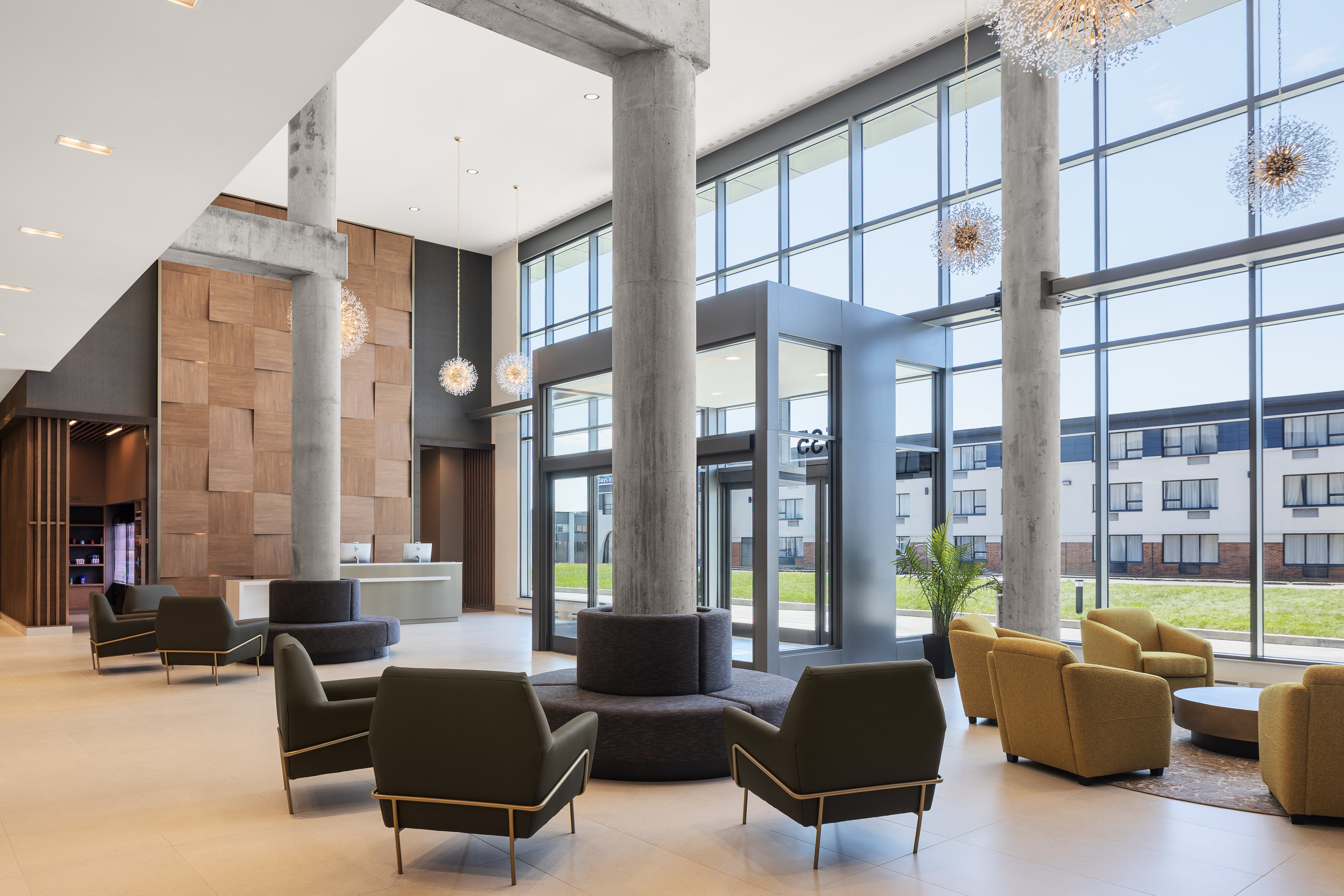 Staybridge Suites Montreal Airport - St-Laurent 30/50