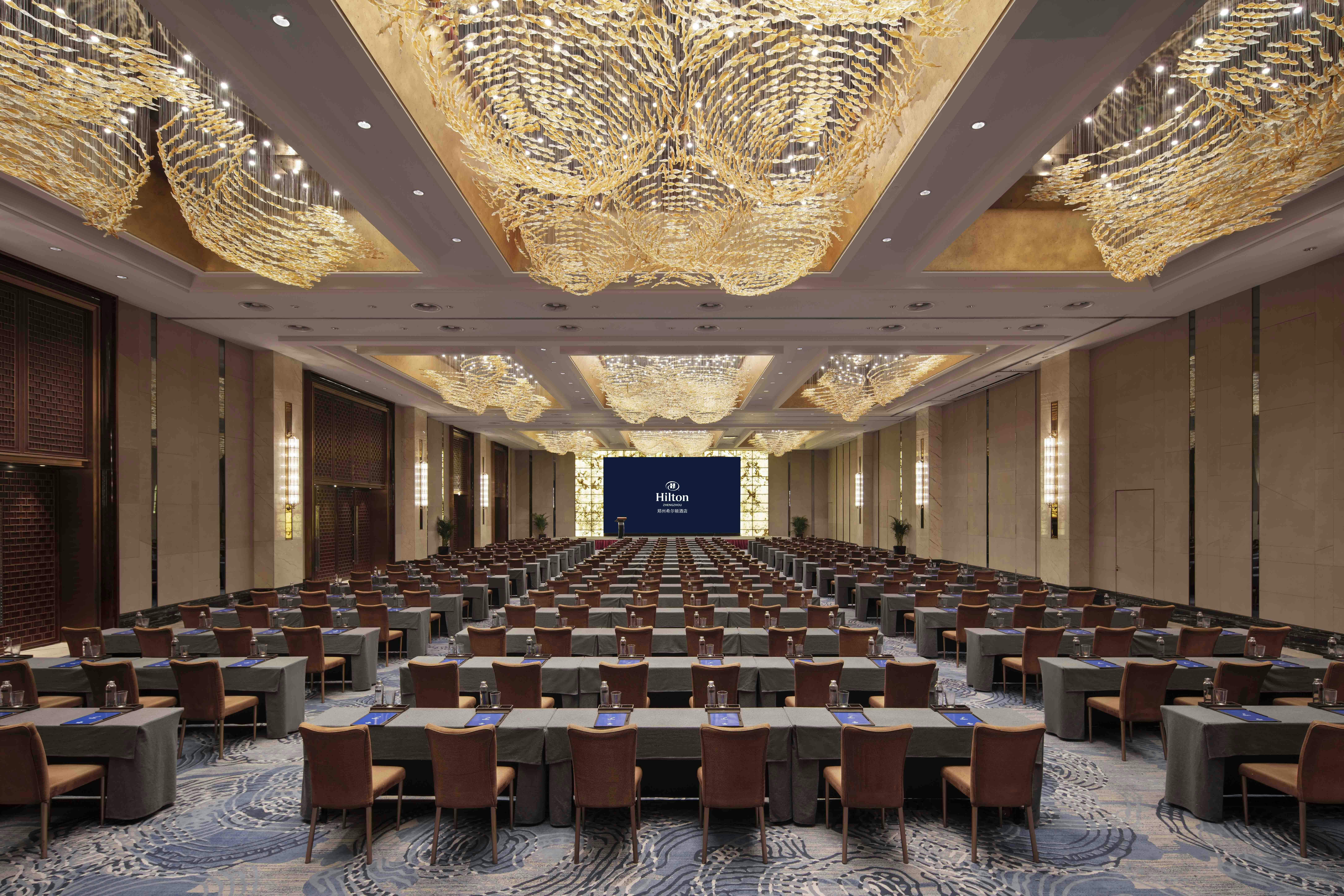 Hilton Zhengzhou 66/75
