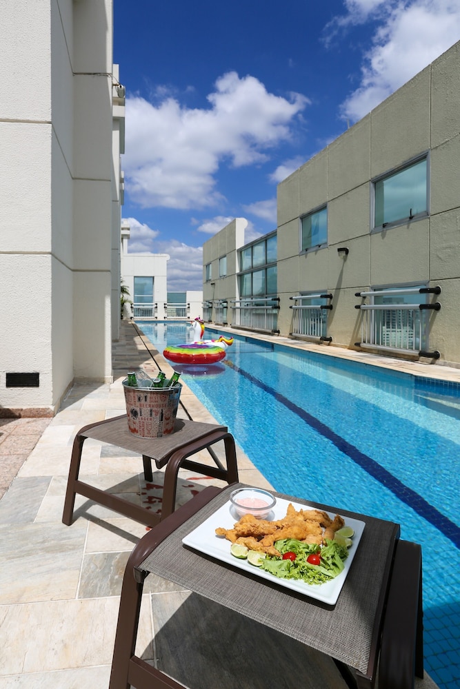Quality Suites Oscar Freire 41/46