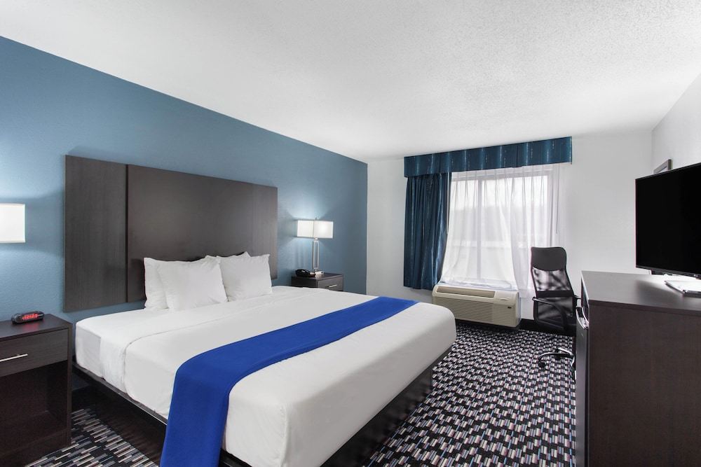 Clarion Pointe Charlotte 19/57