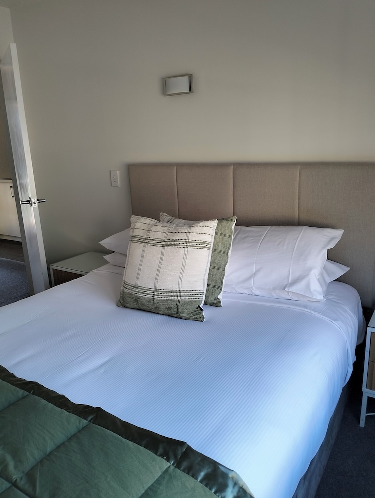 Apex Motor Lodge 21/58