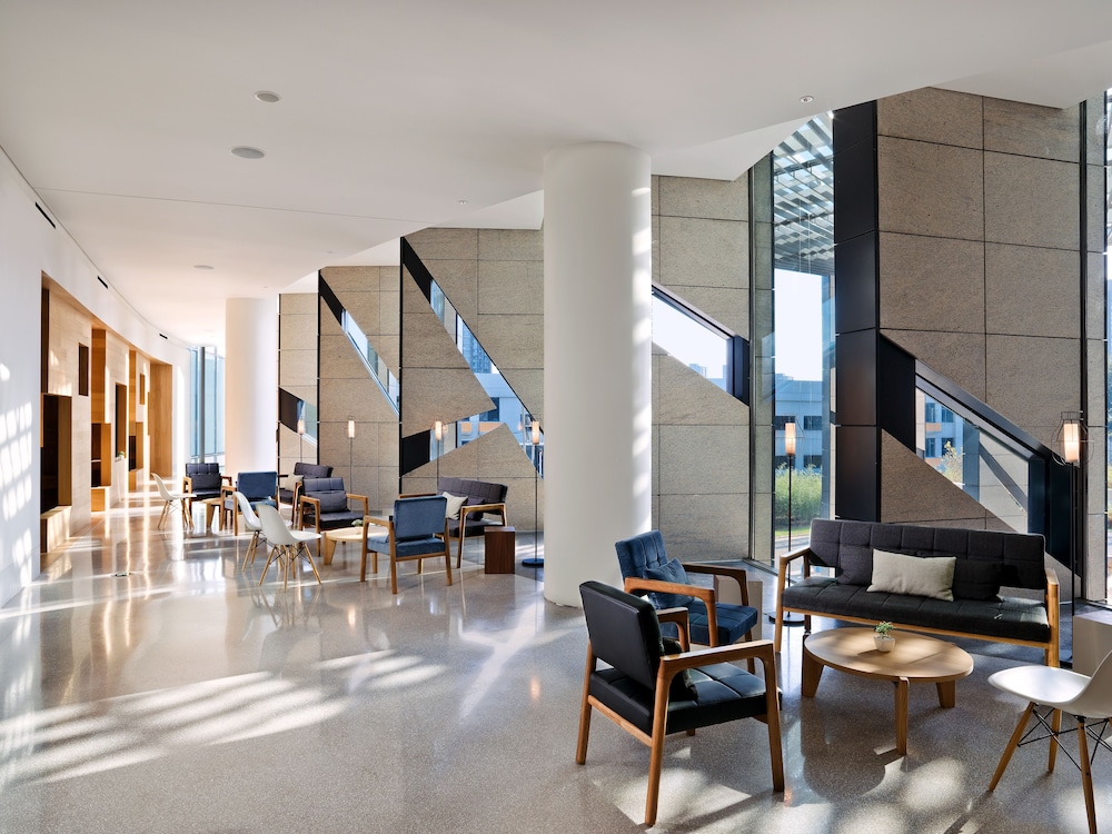 East Beijing Hotel 35/55