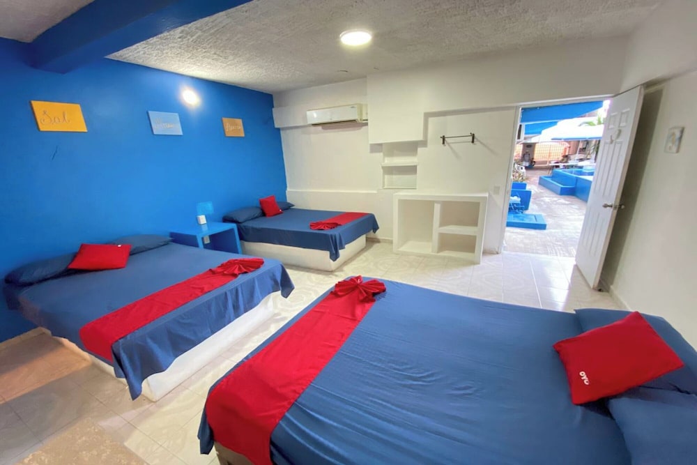 OYO Hotel Zihuatanejo Malibu 23/41