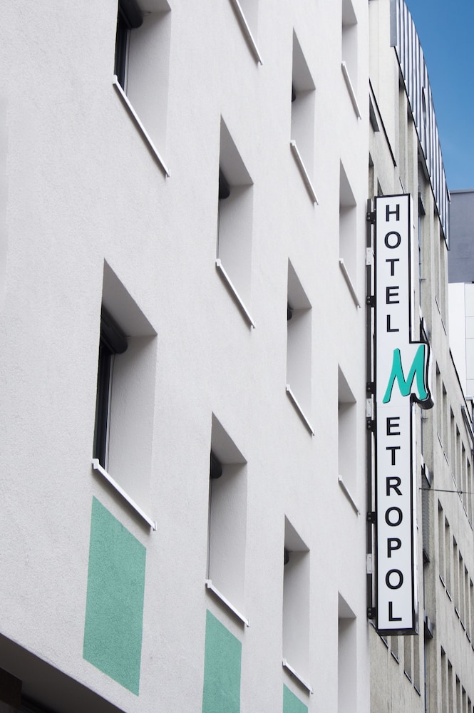 Hotel Metropol 2/67
