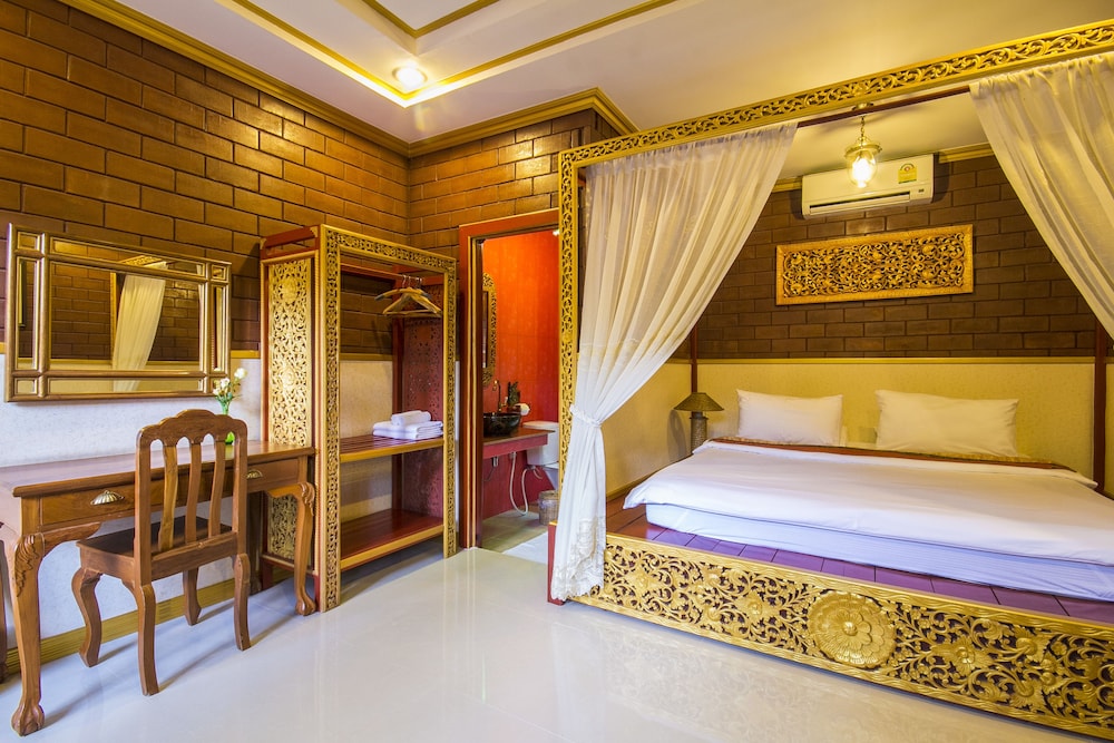 Deluxe, Double Bed