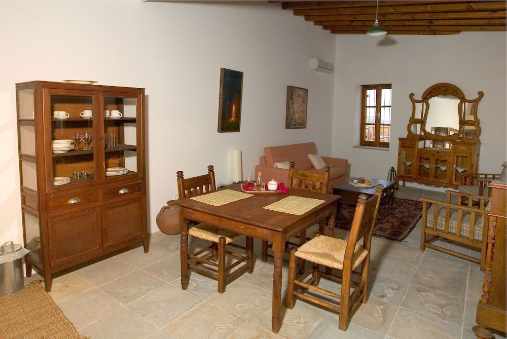 Porfyrios Country House 25/39