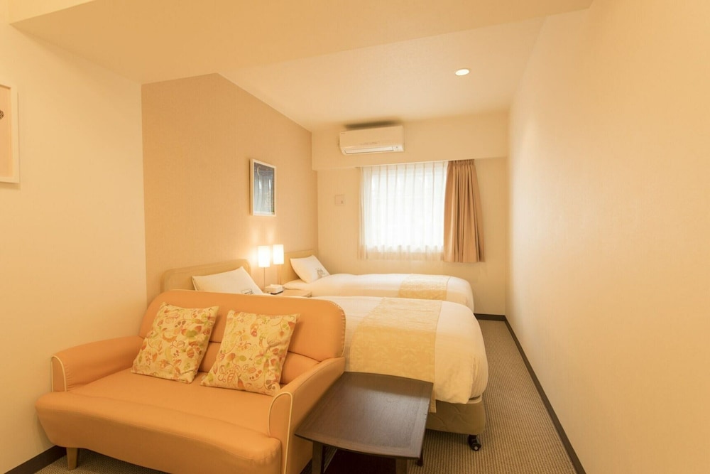 Hotel Famy Inn Kinshicho 27/70