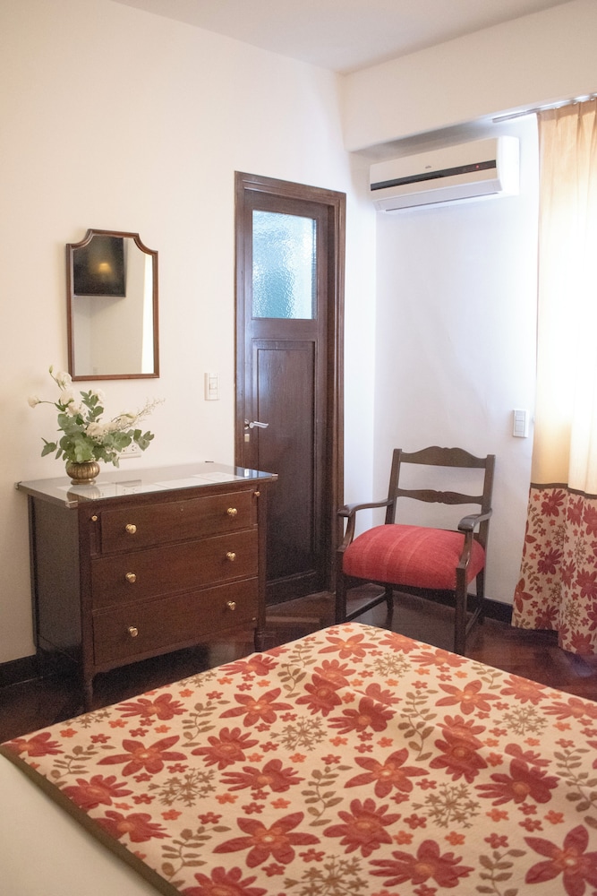Salta Hotel 29/50