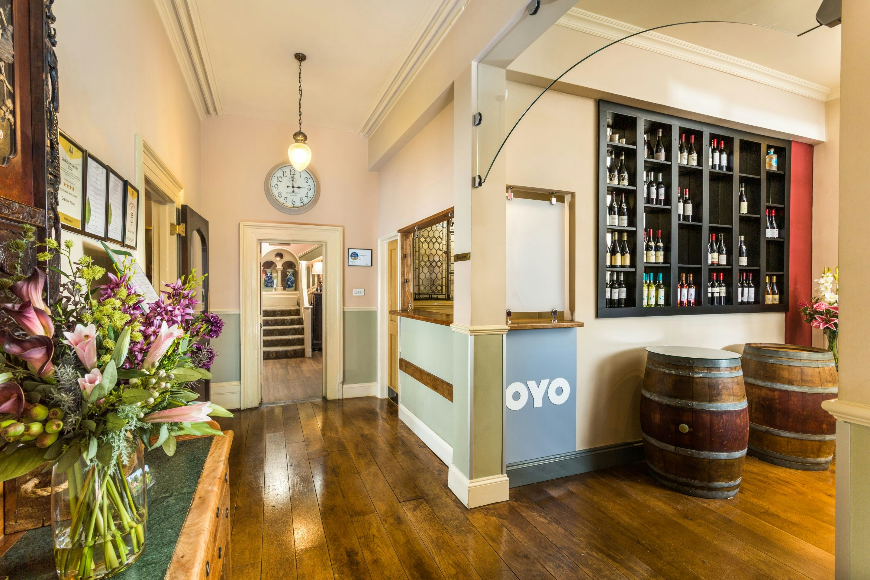 Orestone Manor Hotel 2/25