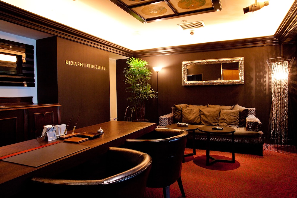 Kizashi The Suite 29/49