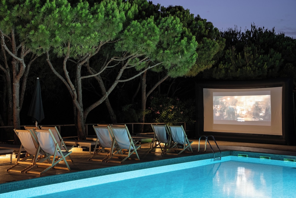 swimming pool spa