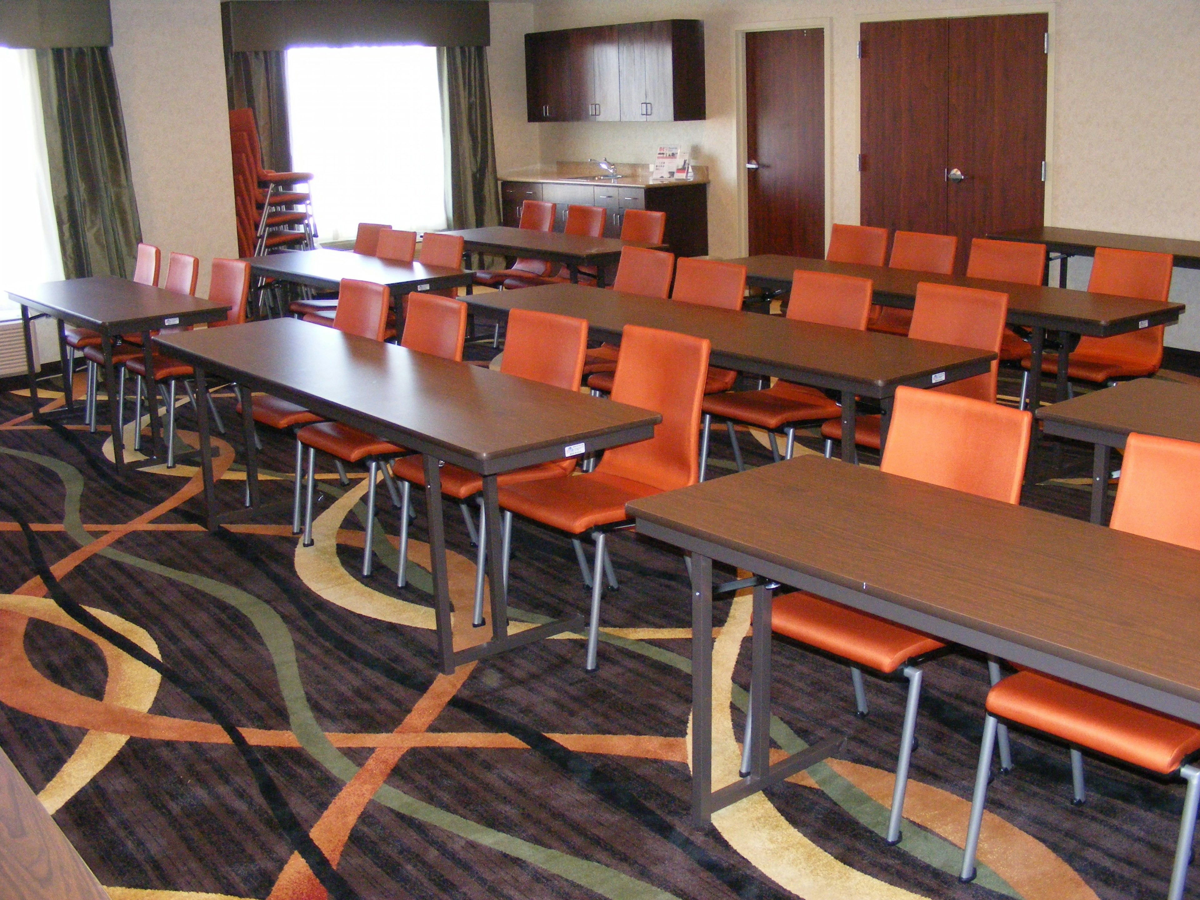 Holiday Inn Express Hotel Suites Muskogee 43/48