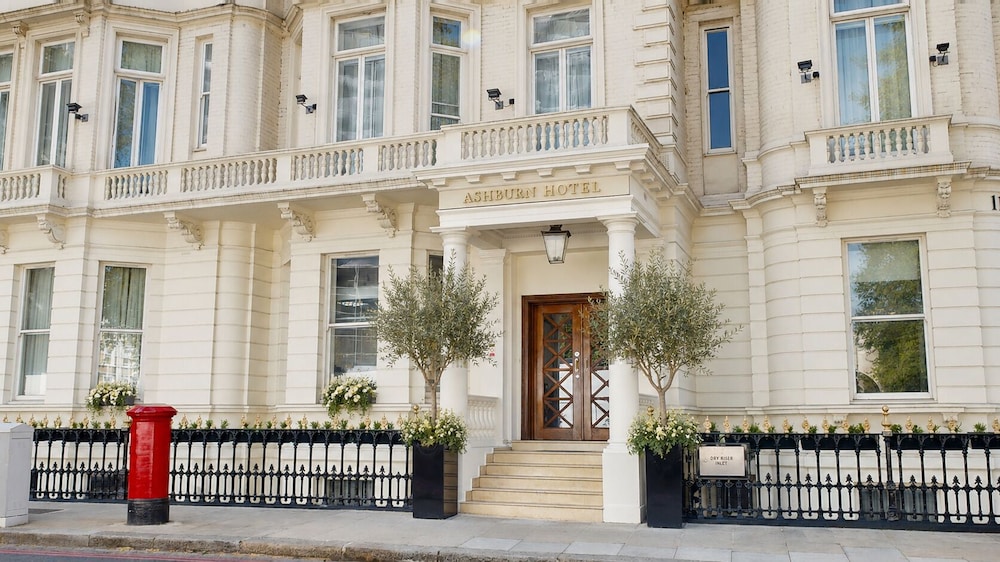 Ashburn in LONDON