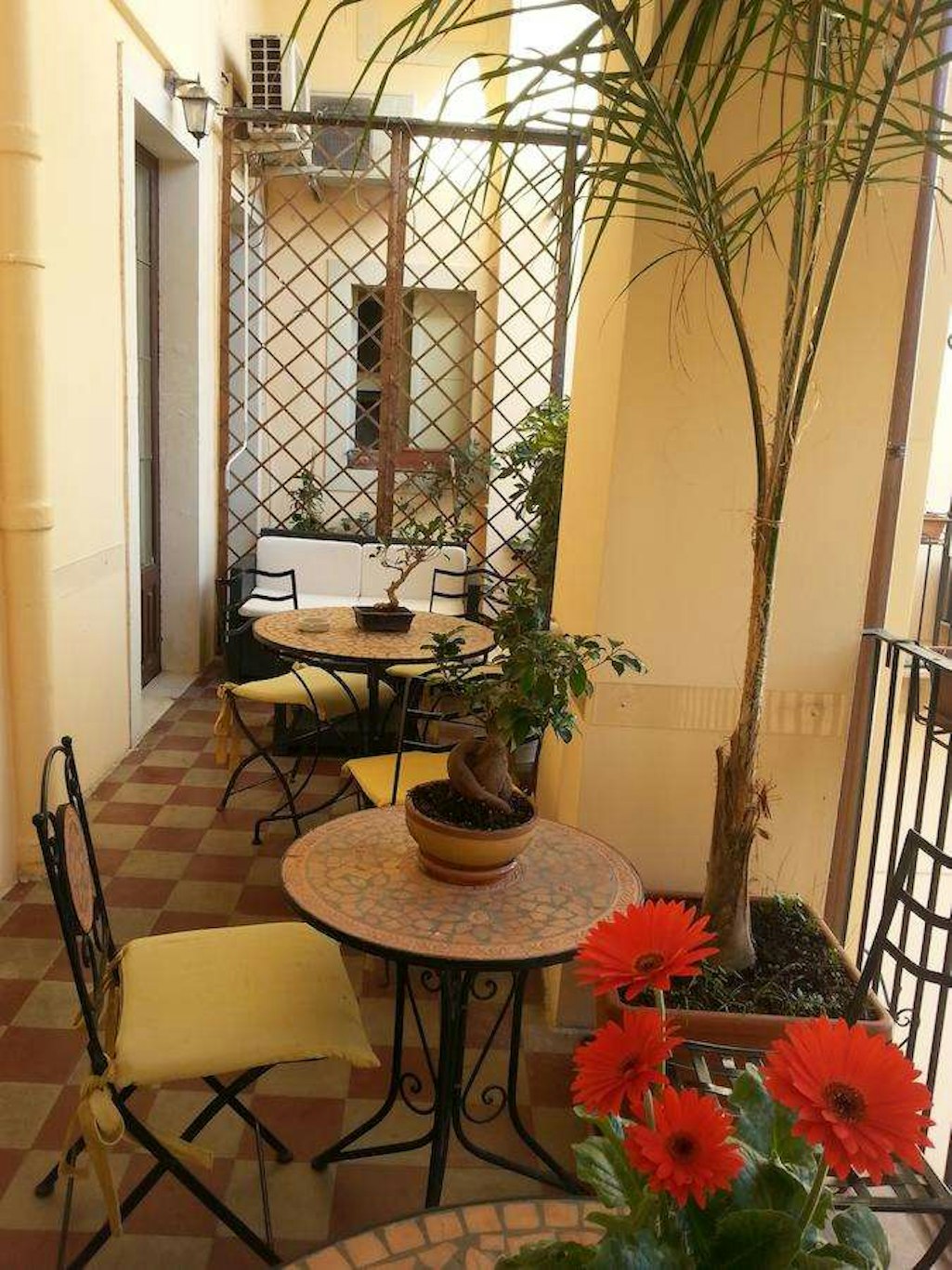 Hotel Valentino 38/46