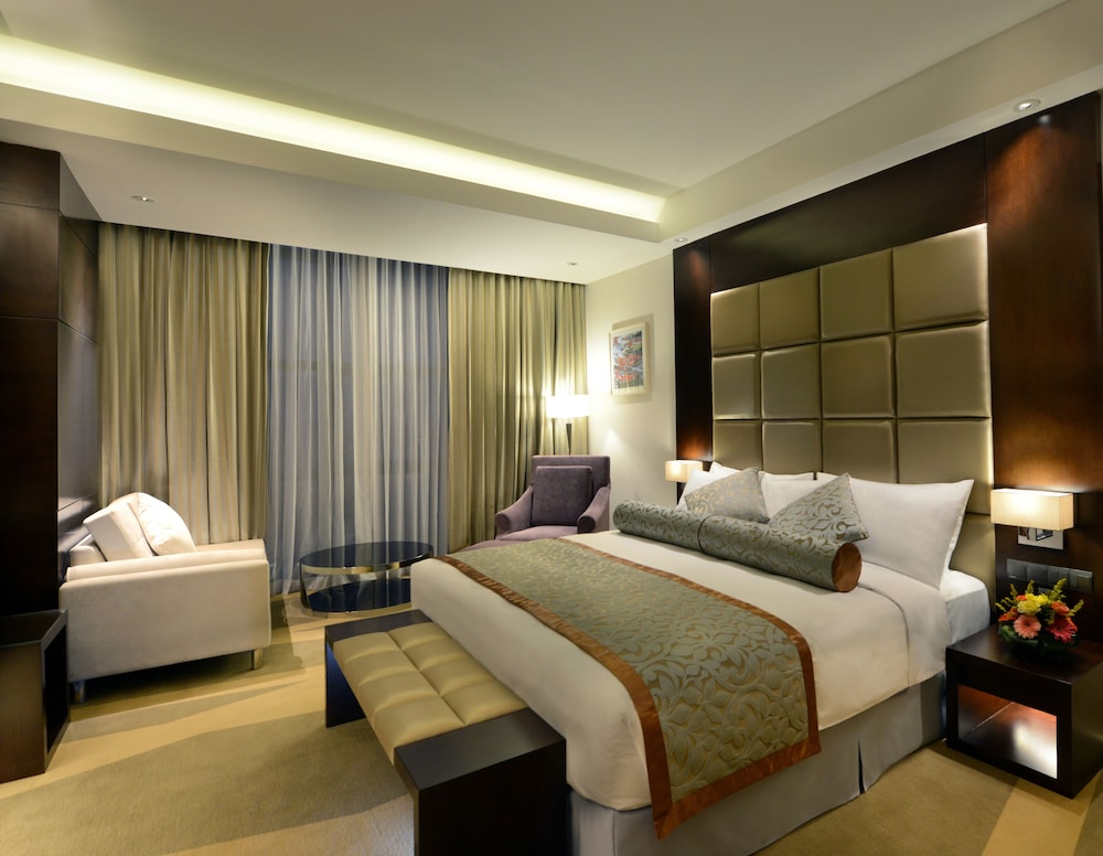 Radisson Blu Chattogram Bay View 15/70