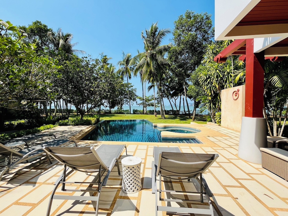 Amatapura Beach Villa 12 48/57