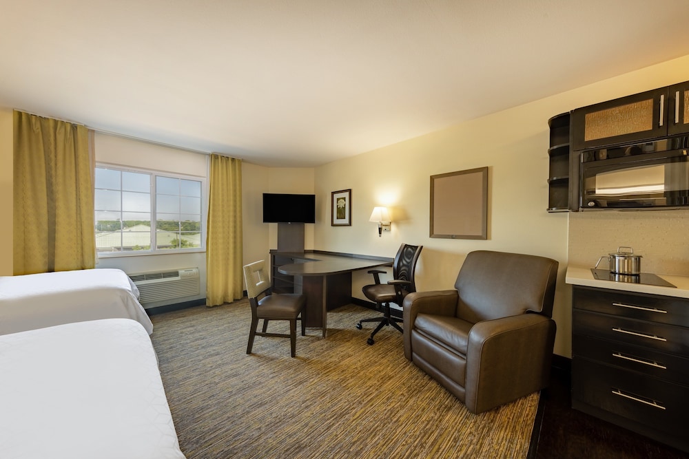 Candlewood Suites Springfield South 31/43