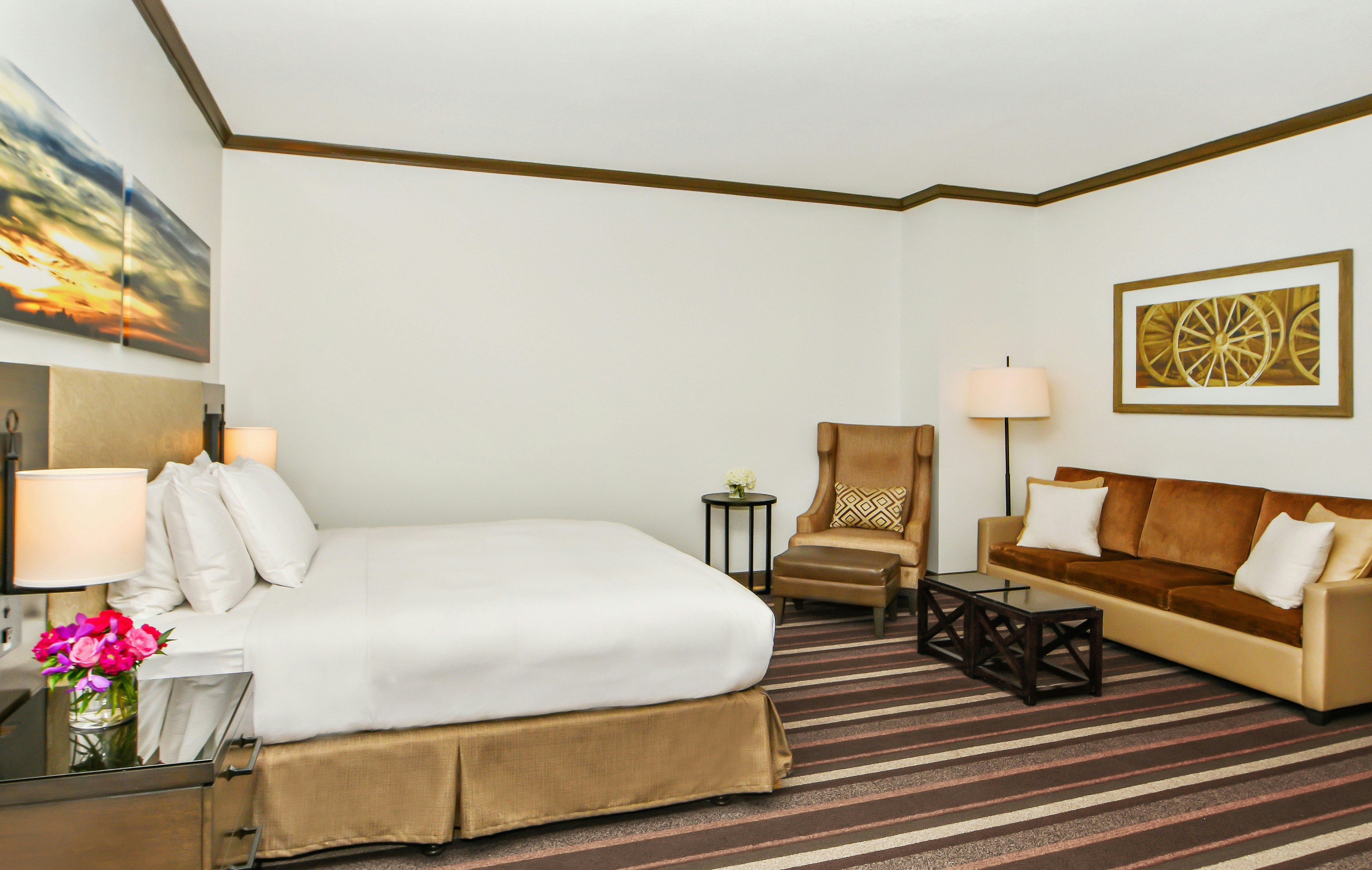PREMIER, KING BED
