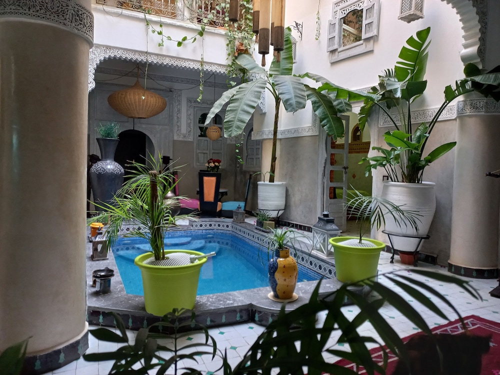 Riad Eloise 12/75