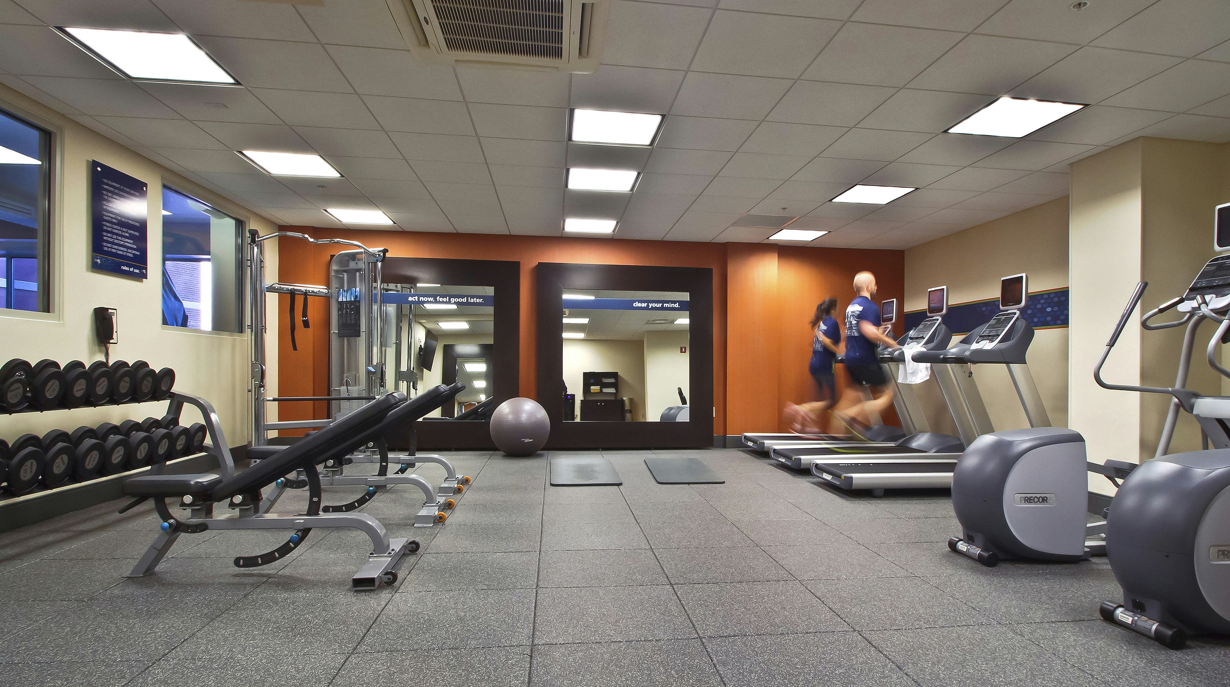 Hampton Inn Suites Columbus Downtown 30/59