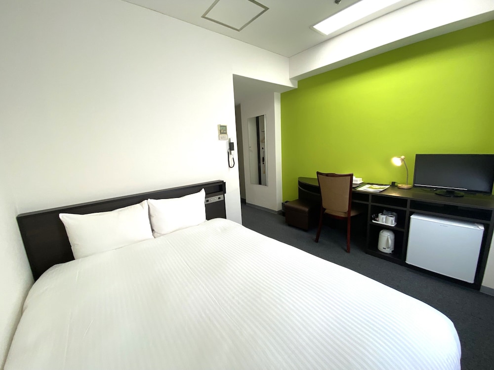 ROOM, DOUBLE BED