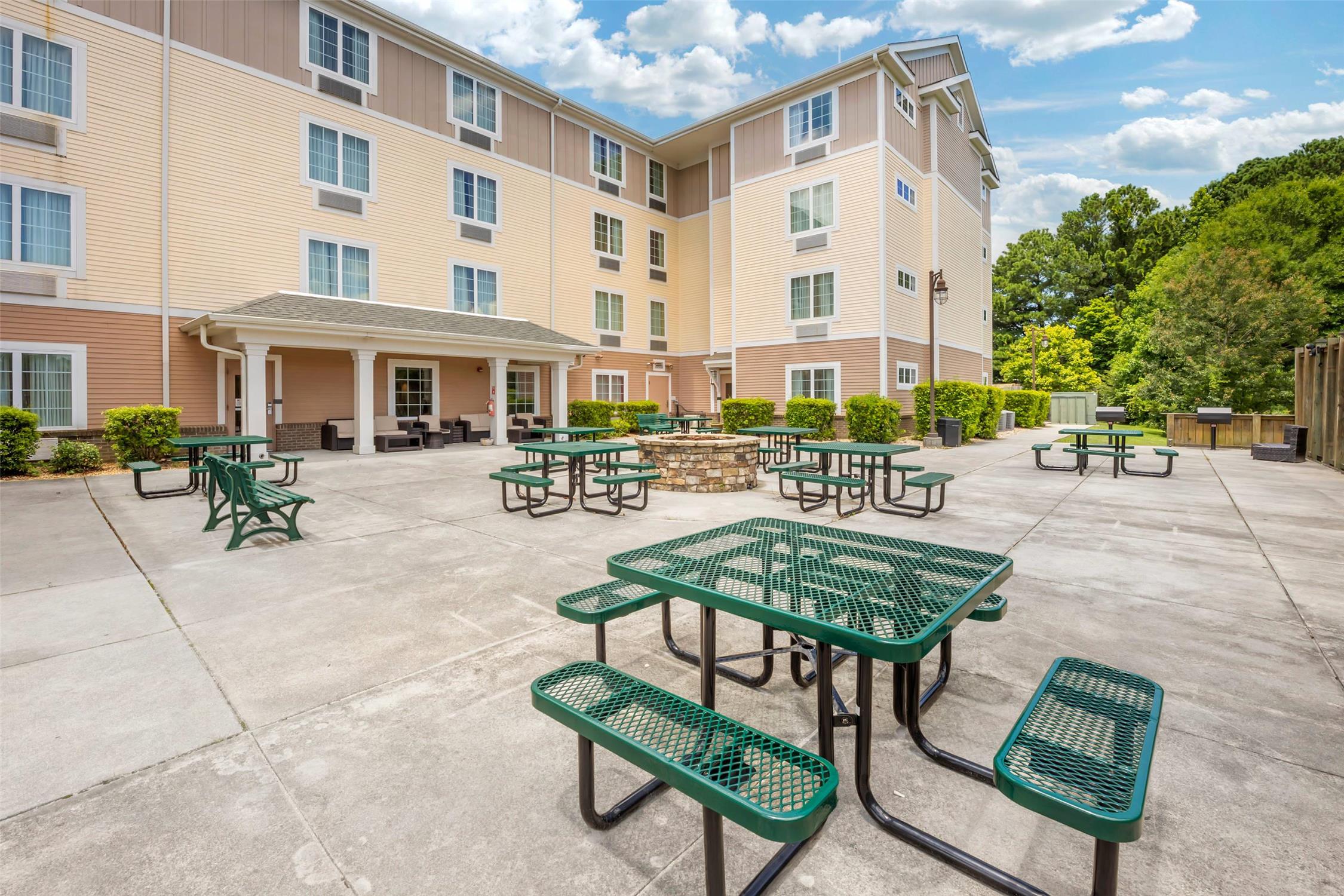 Mainstay Suites Camp Lejeune 37/38