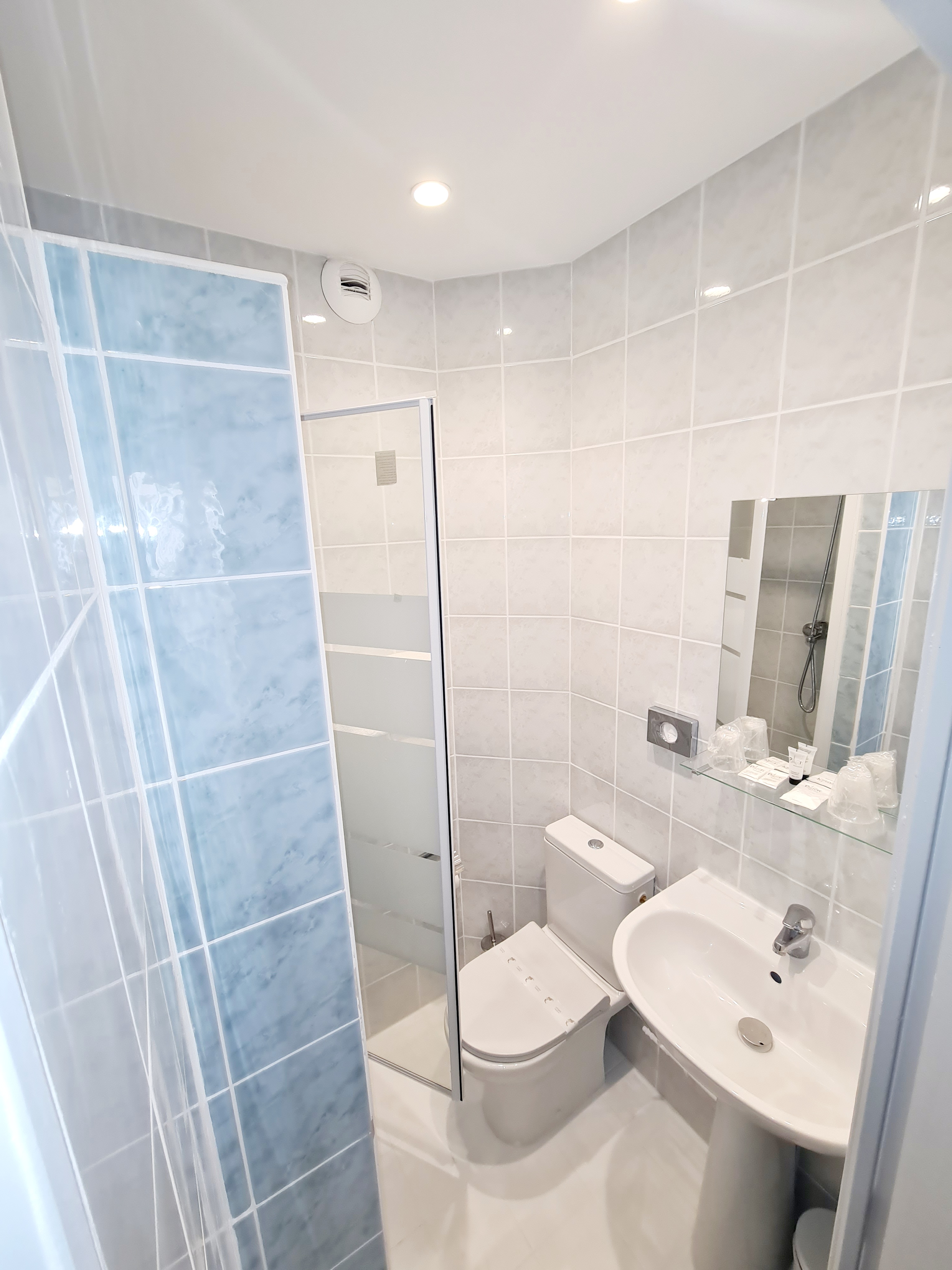 Hotel Le 23 27/28