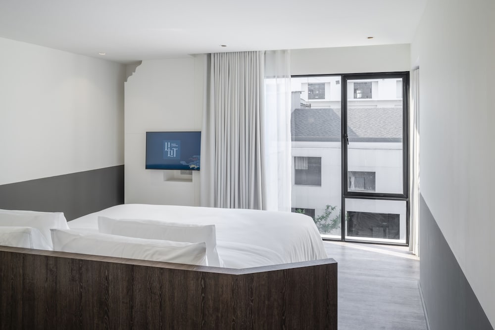 Lilit Bang Lumphu Hotel 23/66