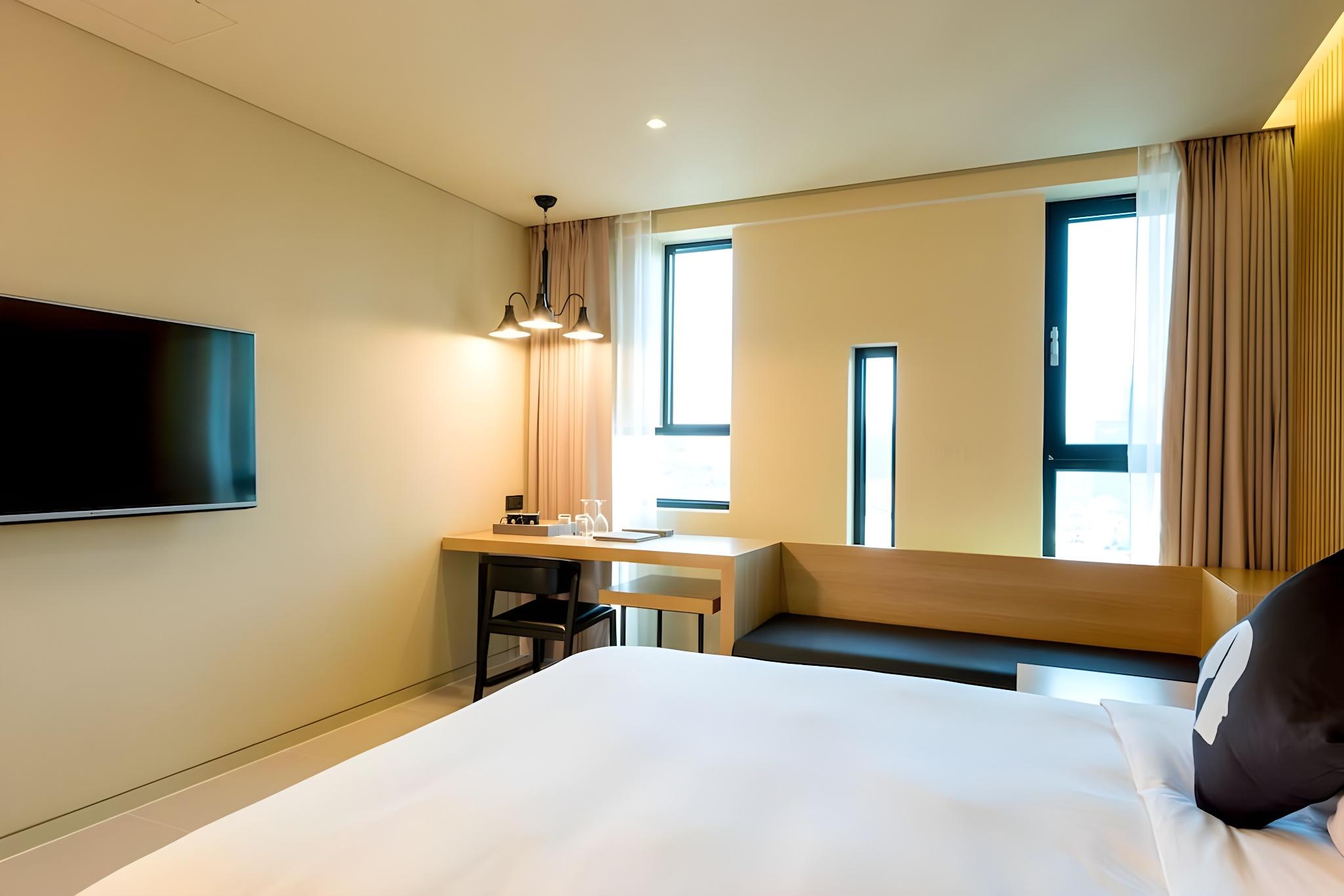 Deluxe, Twin Beds