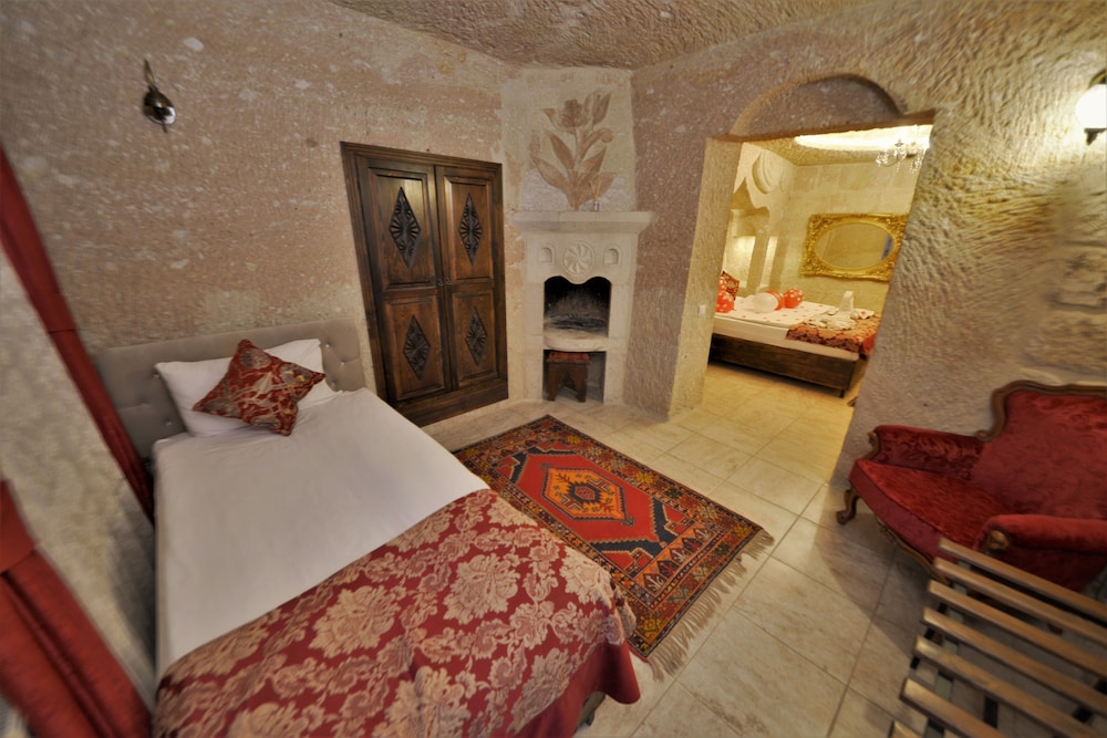 Dedeli Konak Cave Hotel 4/24