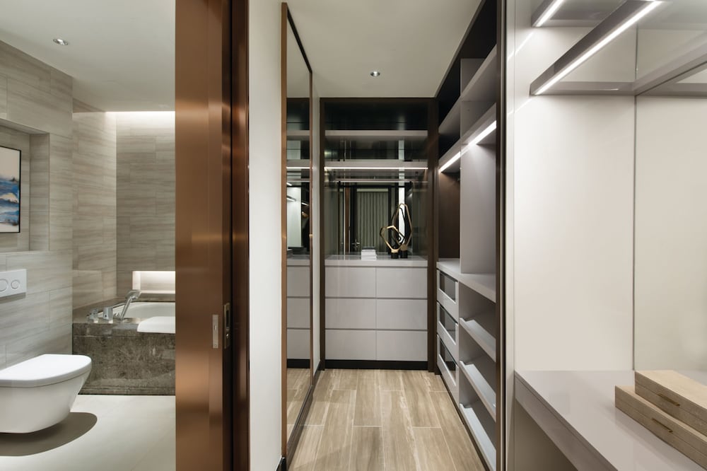 Oakwood Residence Foshan 48/50
