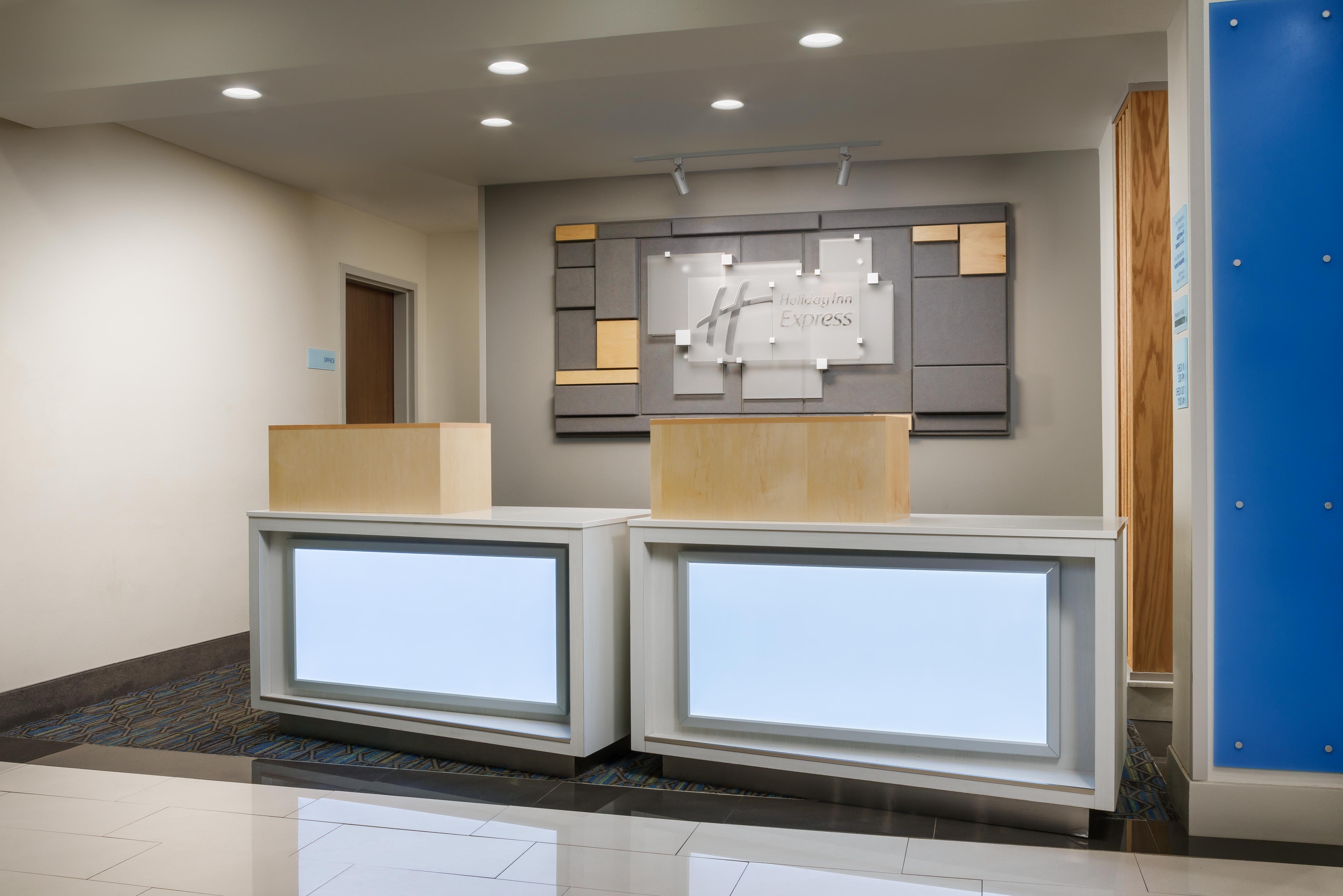 Holiday Inn Express & Suites Oakhurst Yosemite Park Area 7/48