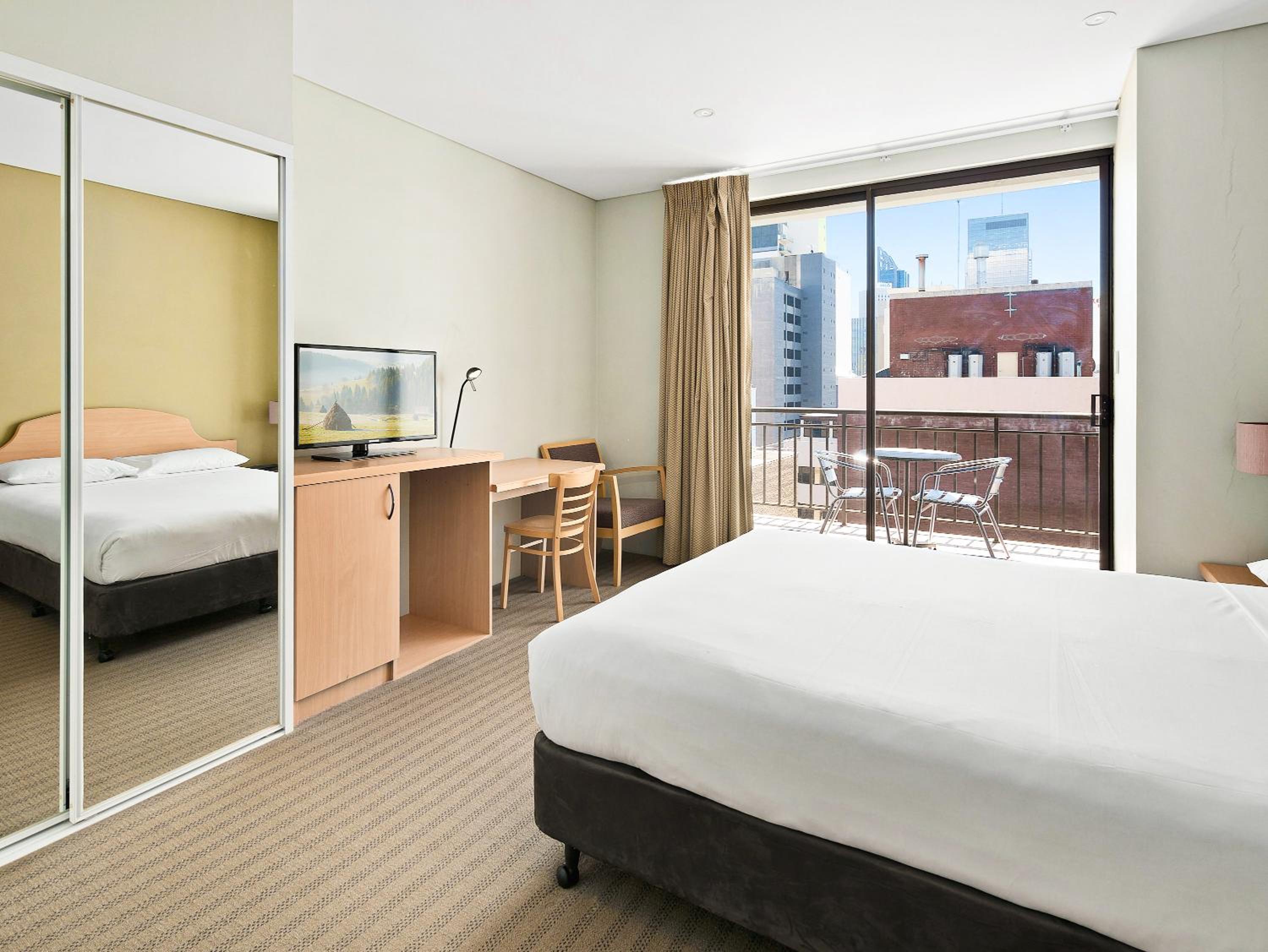 1 BEDROOM, APARTMENT