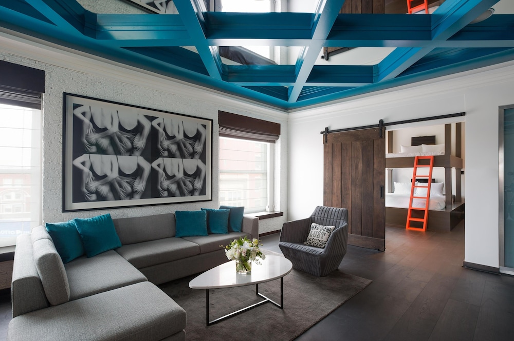 Andaz San Diego 60/79