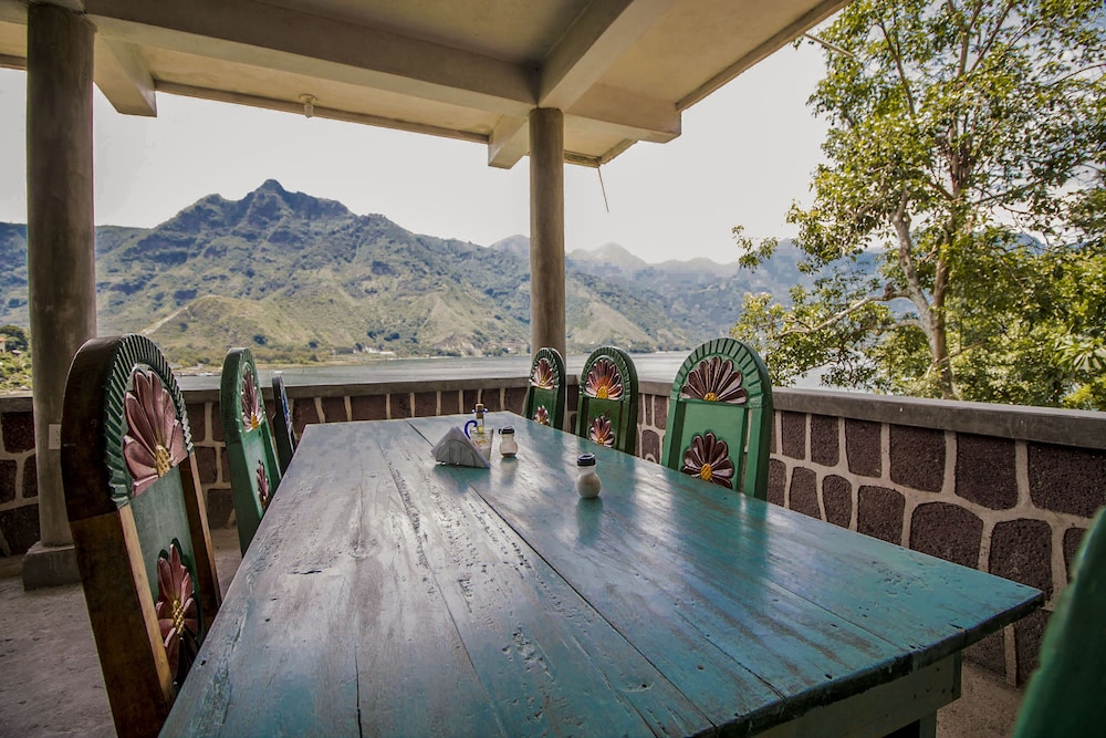 ECO HOTEL UXLABIL ATITLAN 38/49