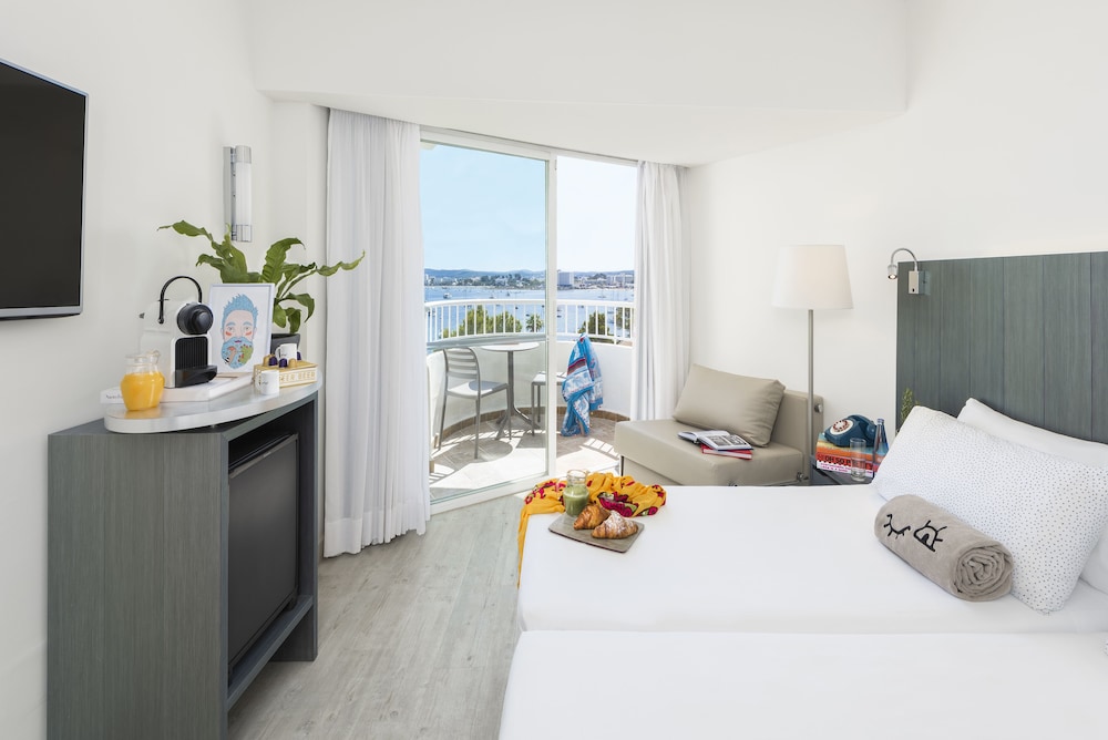 Innside Ibiza 40/64