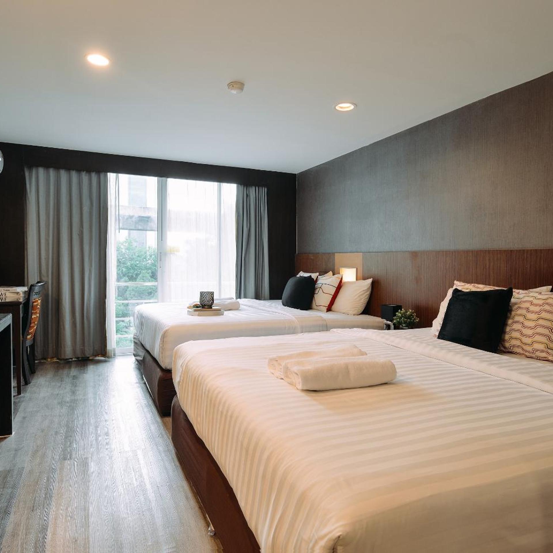 Tori Crown Hotel 18/50