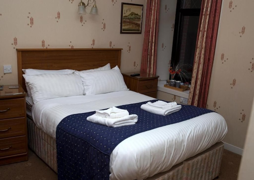 Herdshill Guest House 4/24