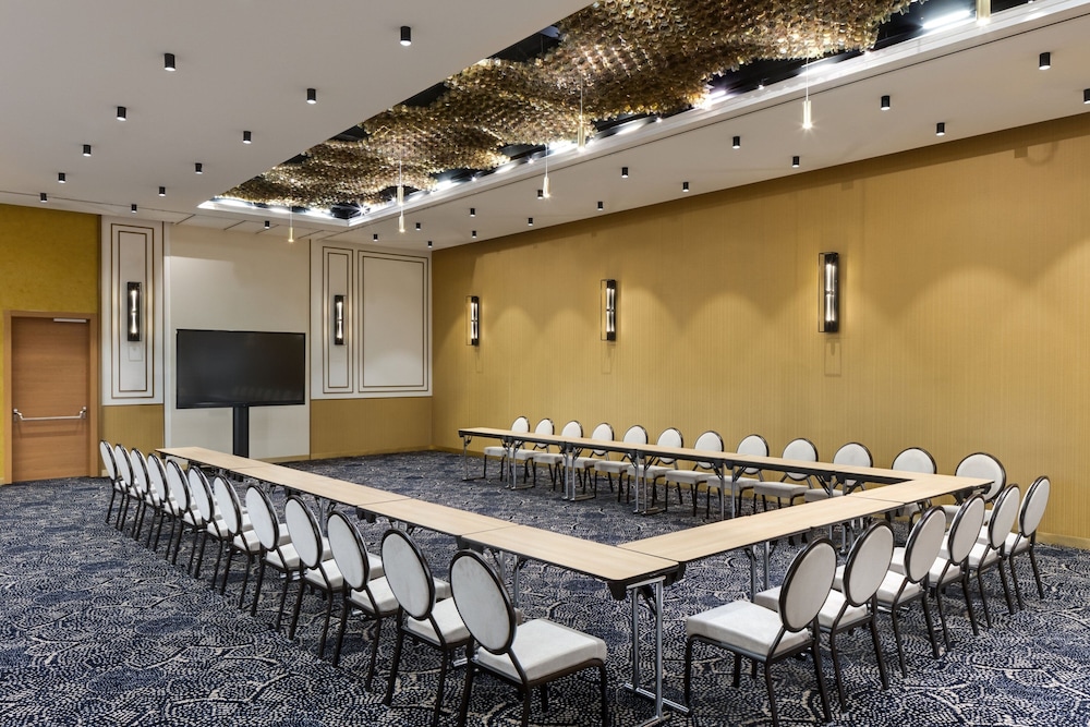 Courtyard By Marriott Cluj-Napoca Downtown 35/46
