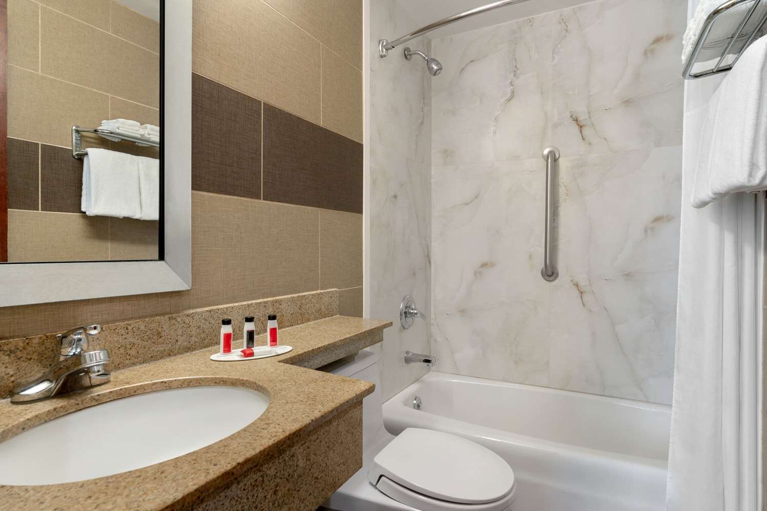 Days Inn by Wyndham Brooklyn 37/40