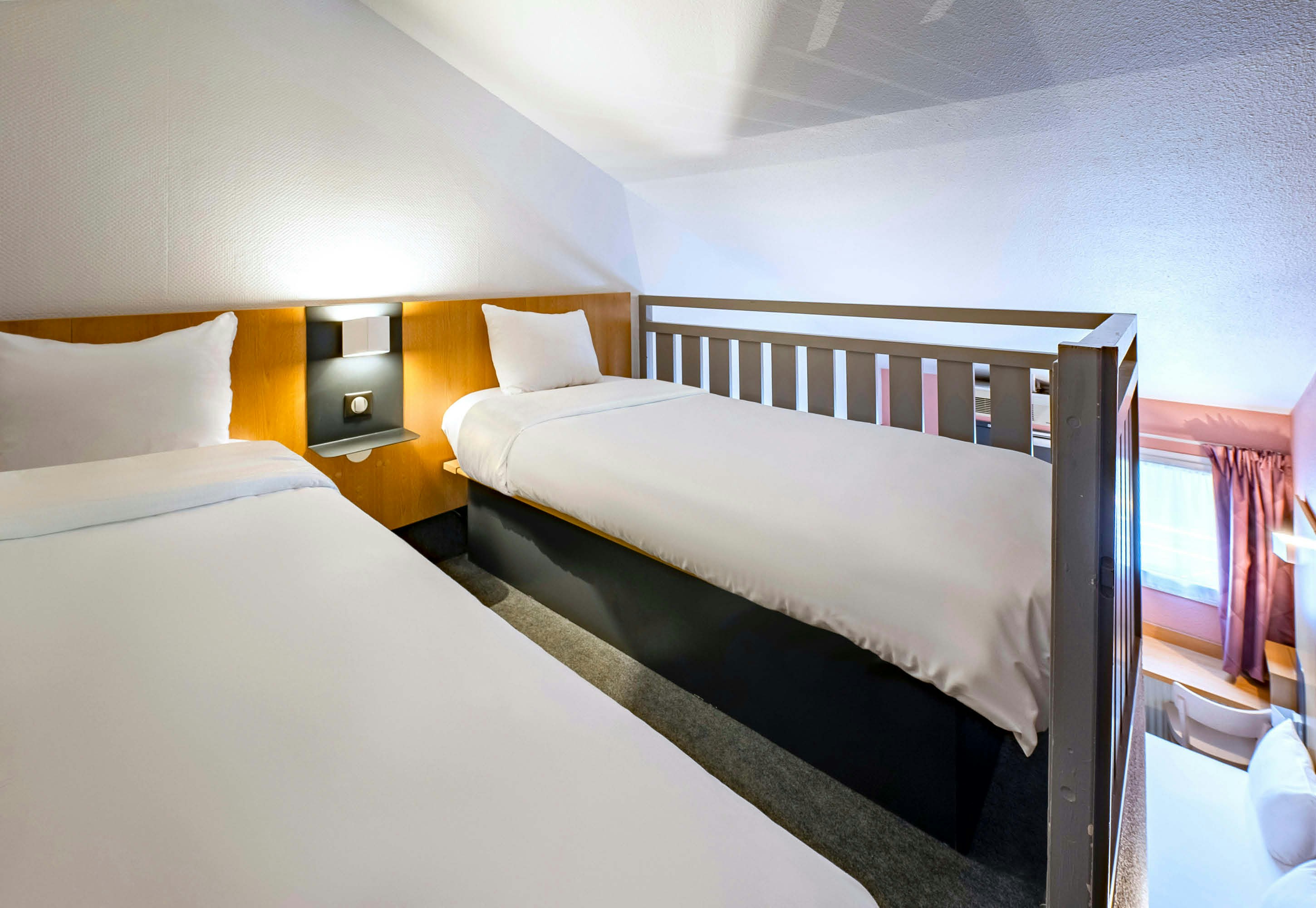 B&B HOTEL Saint Etienne La Terrasse 10/26