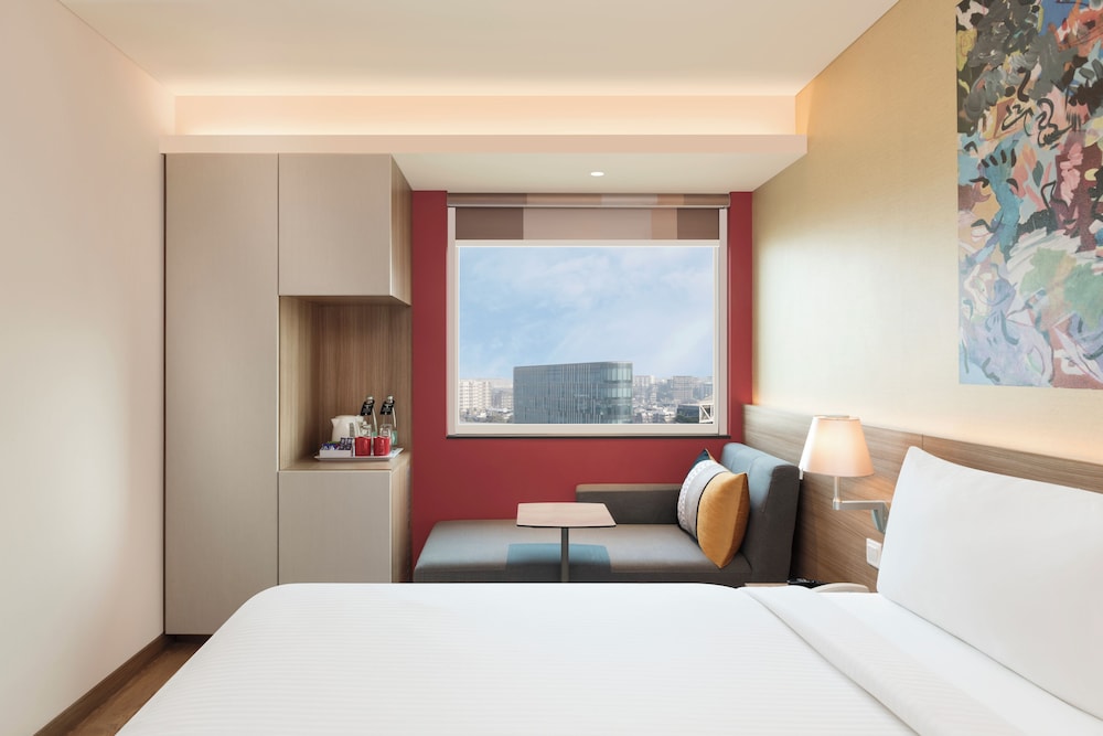 Ibis Mumbai BKC 34/75