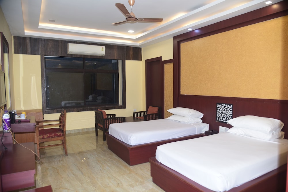 INDO HOKKE HOTEL 20/50