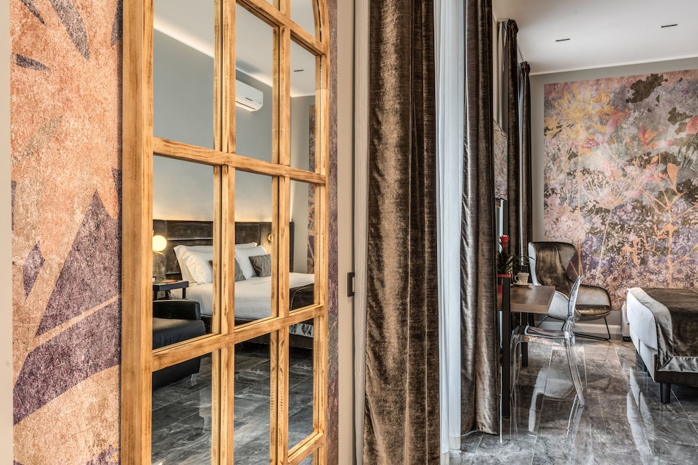 Apollo Boutique Hotel 2/72