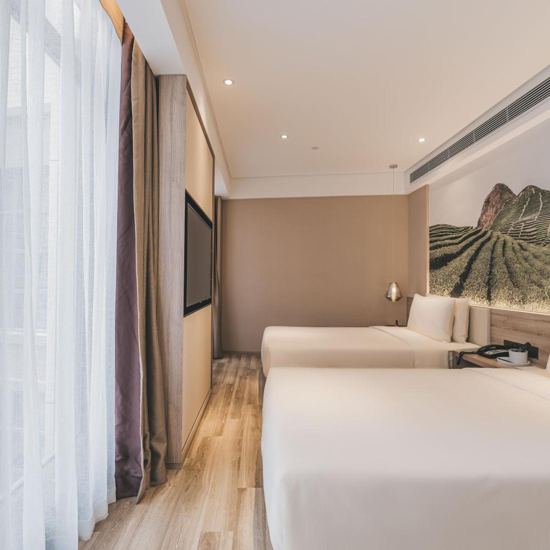 Atour Hotel (Puning High Speed Railway Station, Chinese Traditional Medicine City) 14/58