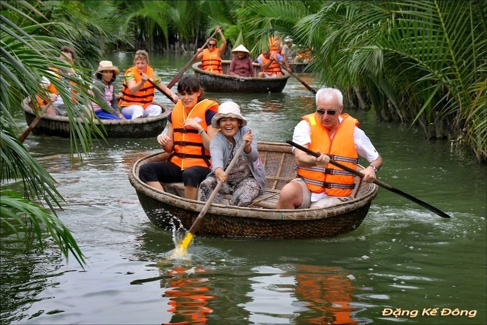Dong Nguyen Homestay Riverside 32/36