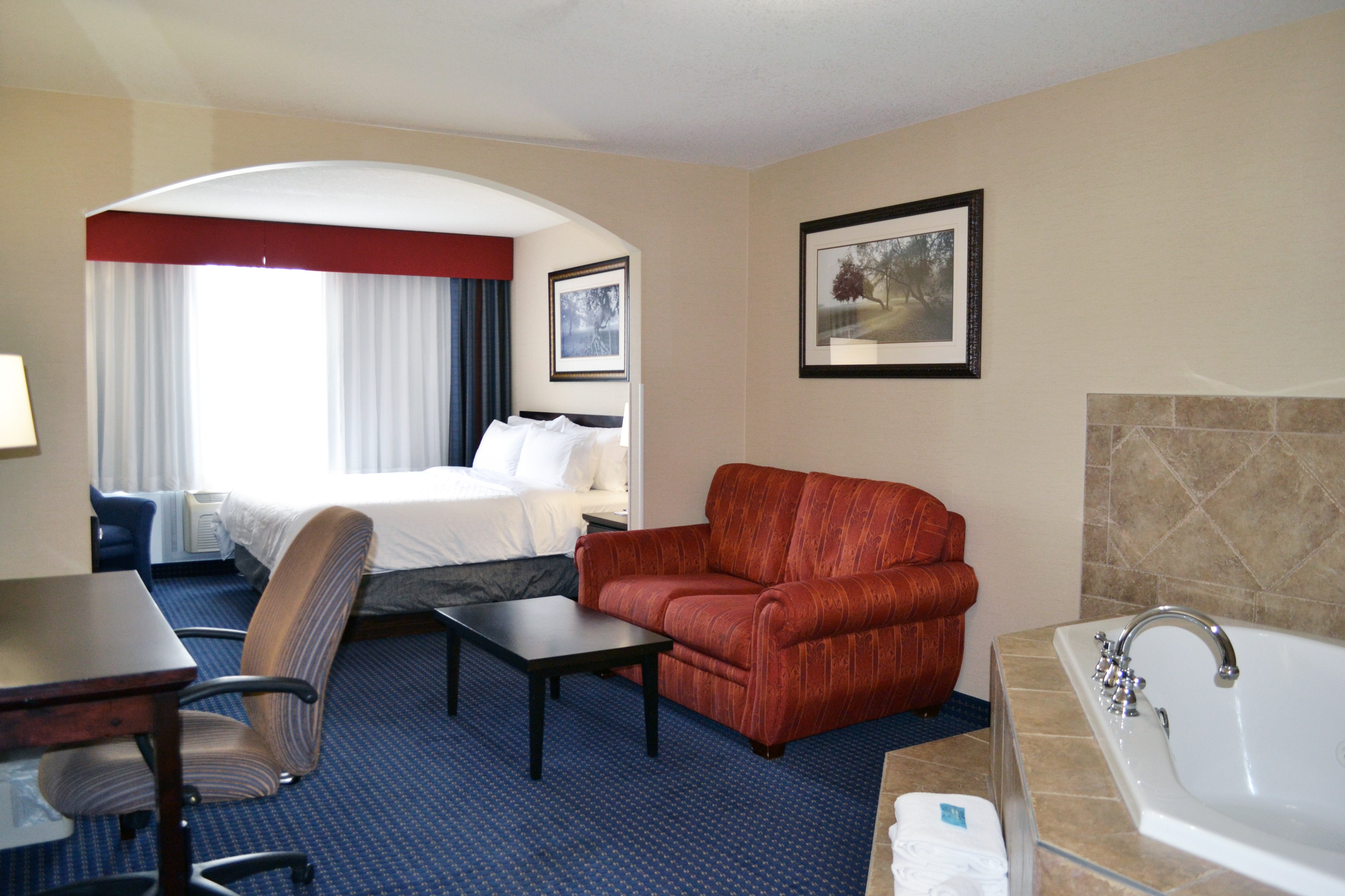 Holiday Inn Express Hotel Suites Edson 33/50