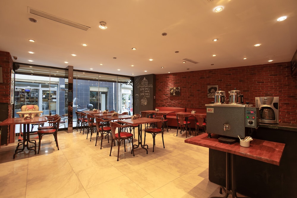 Peninsula Galata Boutique Hotel 67/81